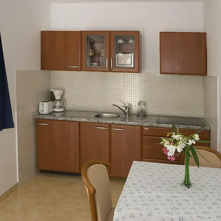 Apartments Pucisca Daire *